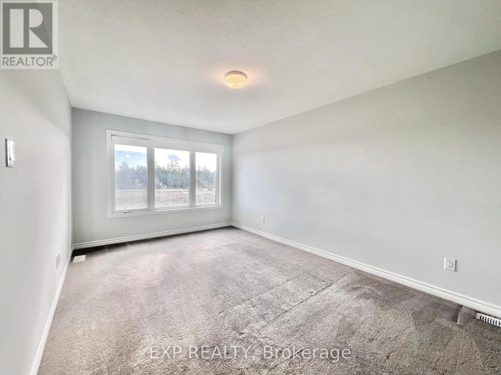 2076 Leinster Circle