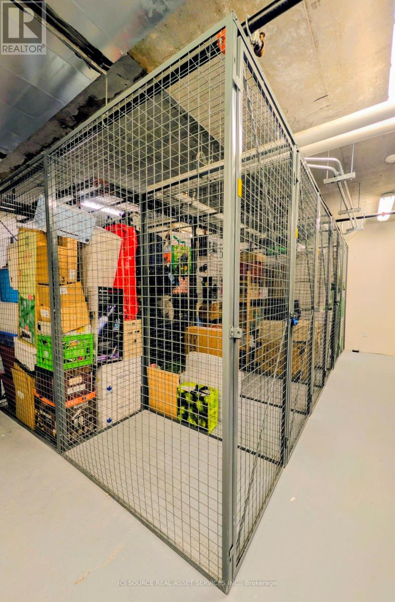 3003 - 805 Carling Avenue