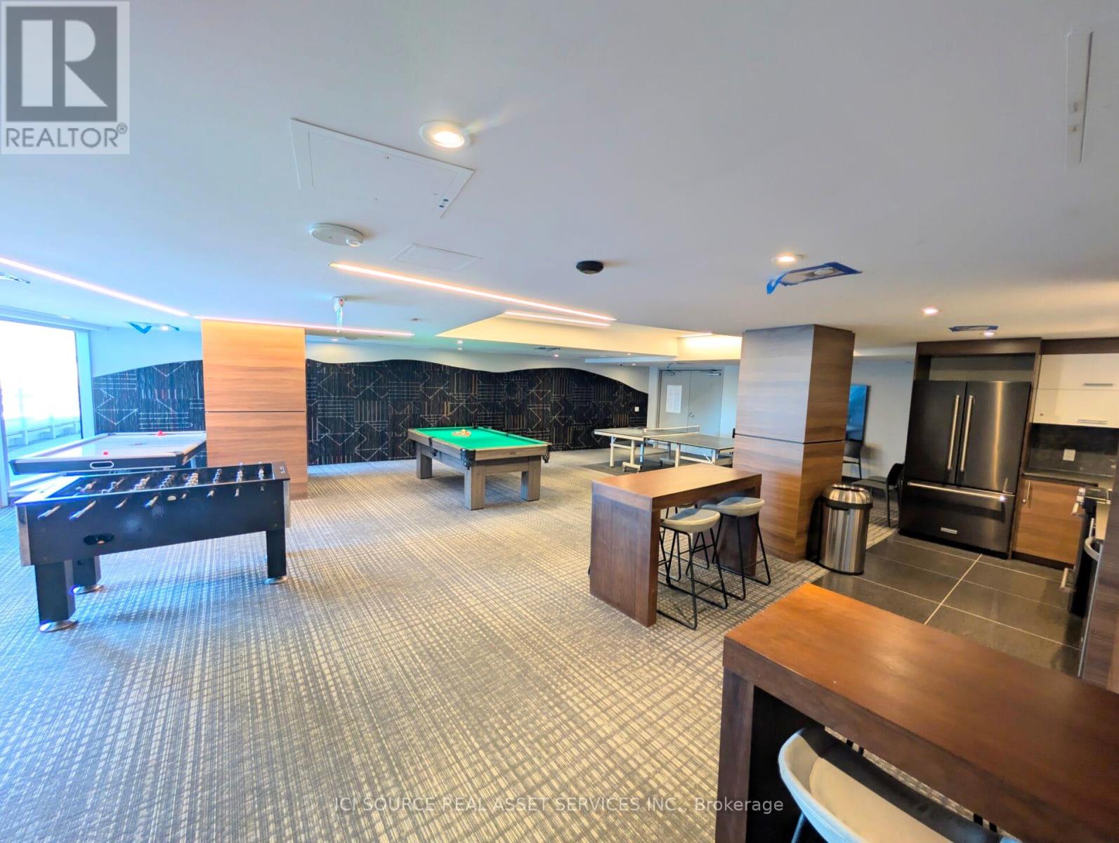 3003 - 805 Carling Avenue