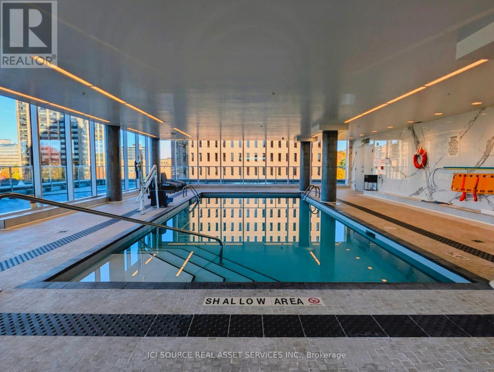 3003 - 805 Carling Avenue