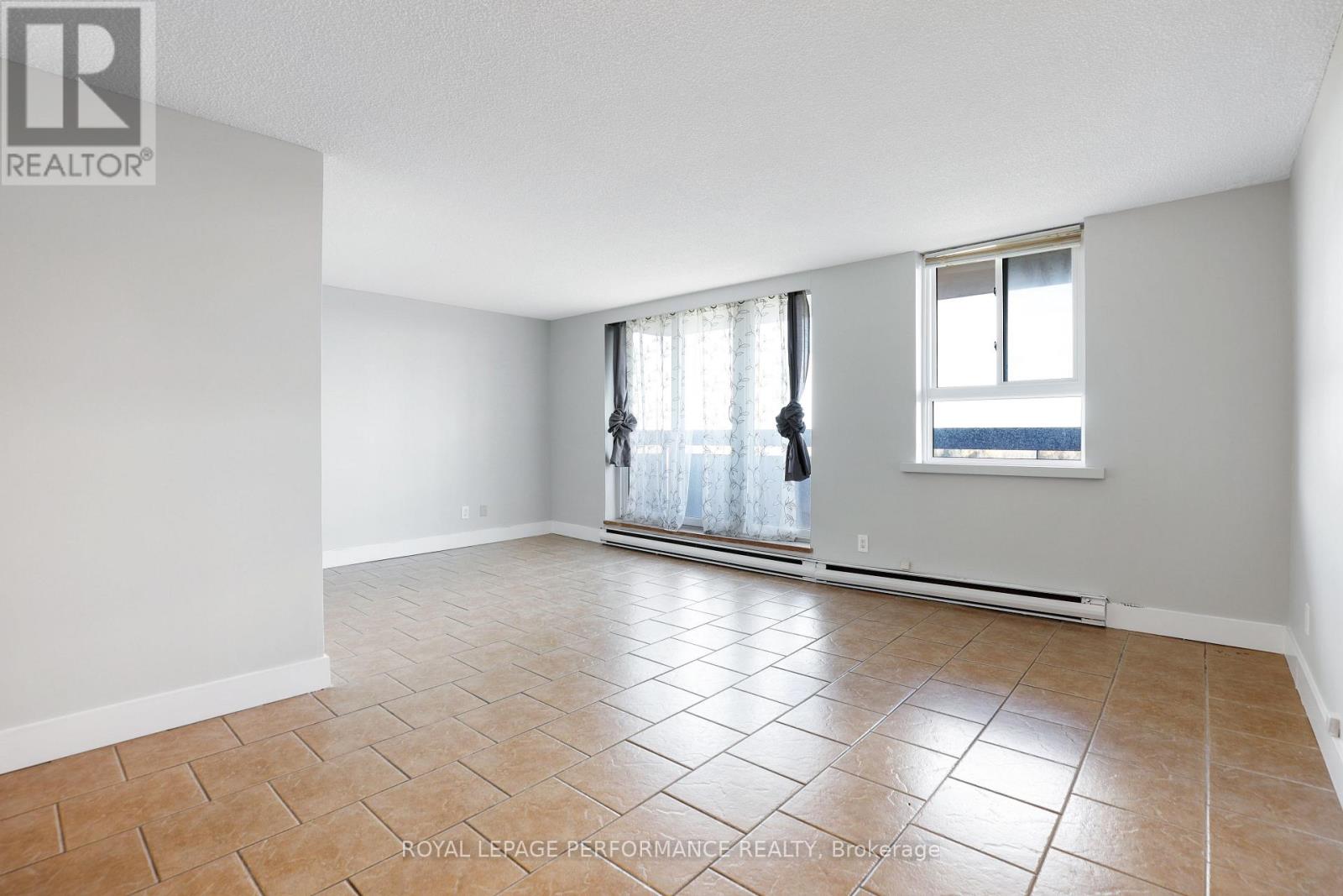 810 - 2020 Jasmine Crescent