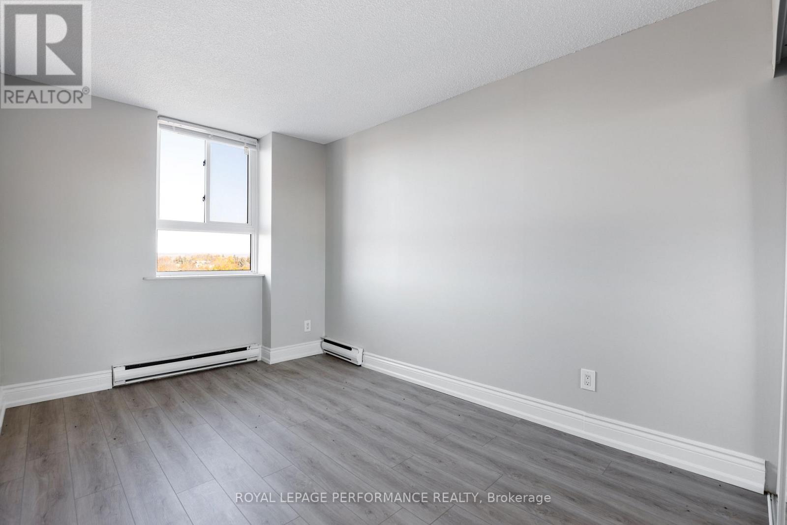 810 - 2020 Jasmine Crescent