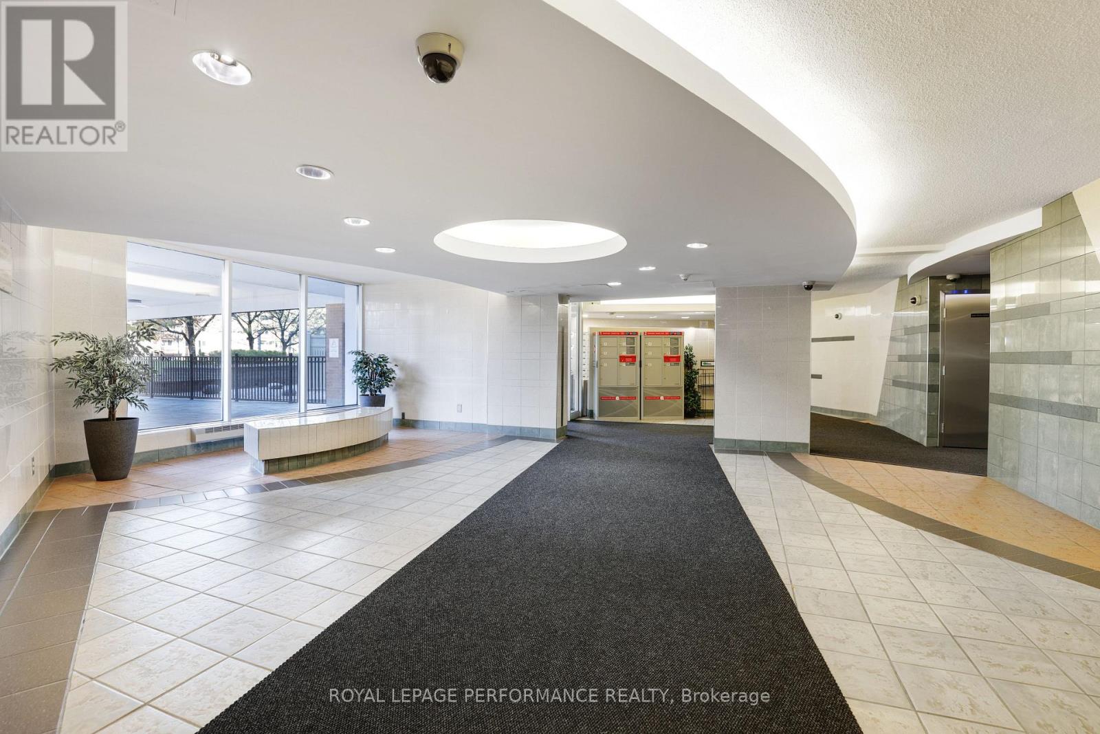 810 - 2020 Jasmine Crescent