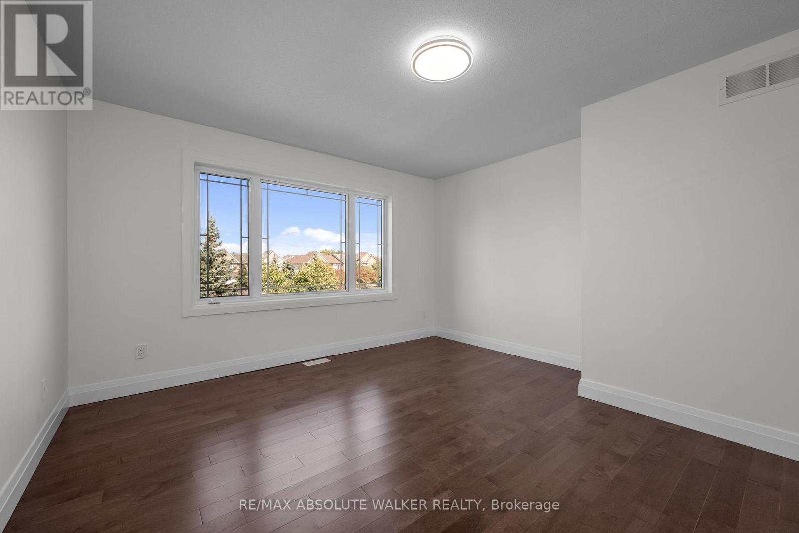 424 Nittany Crescent