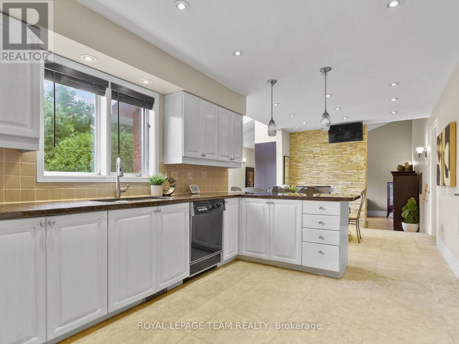 1105 Cindy Hill Crescent