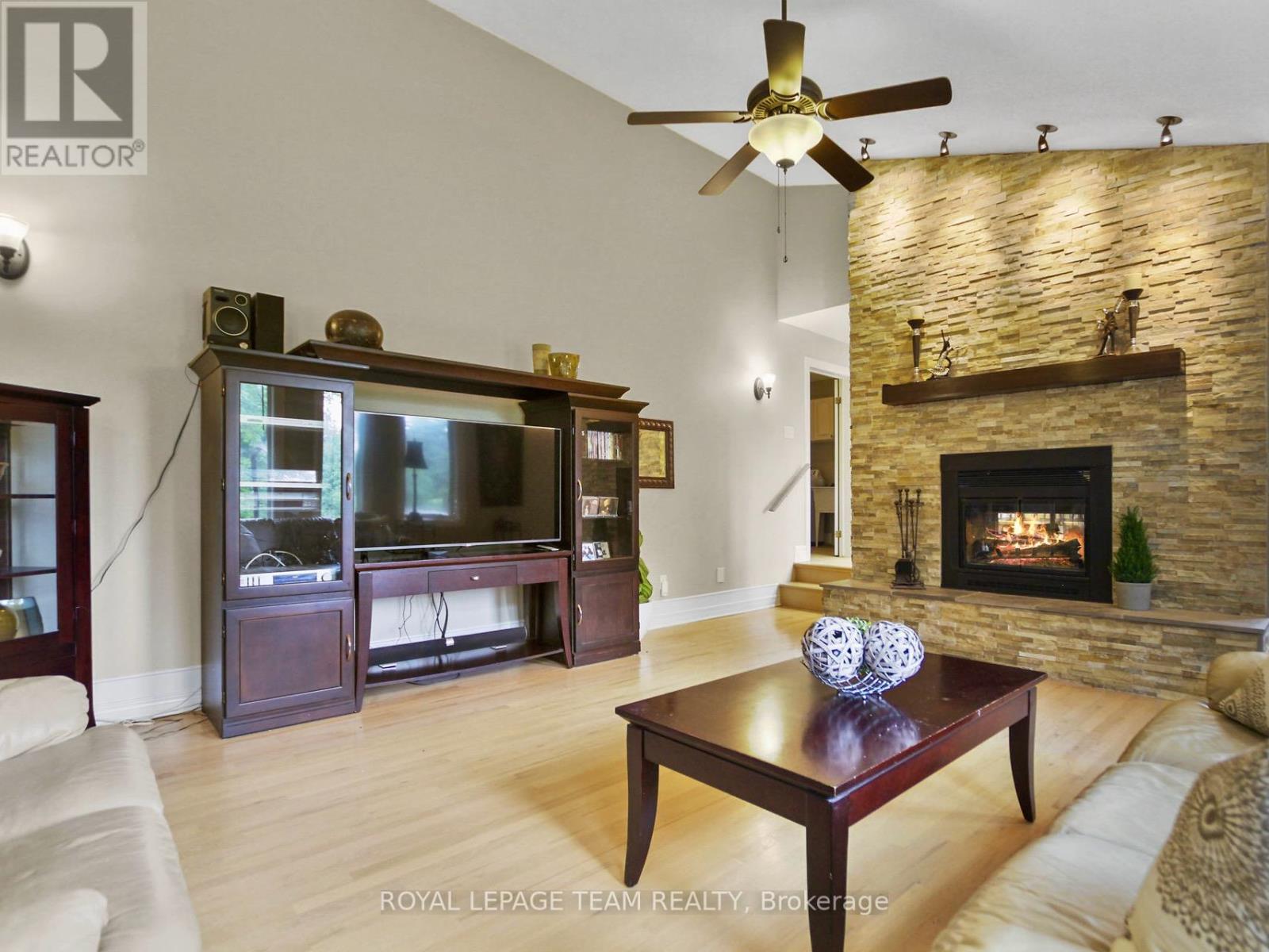 1105 Cindy Hill Crescent