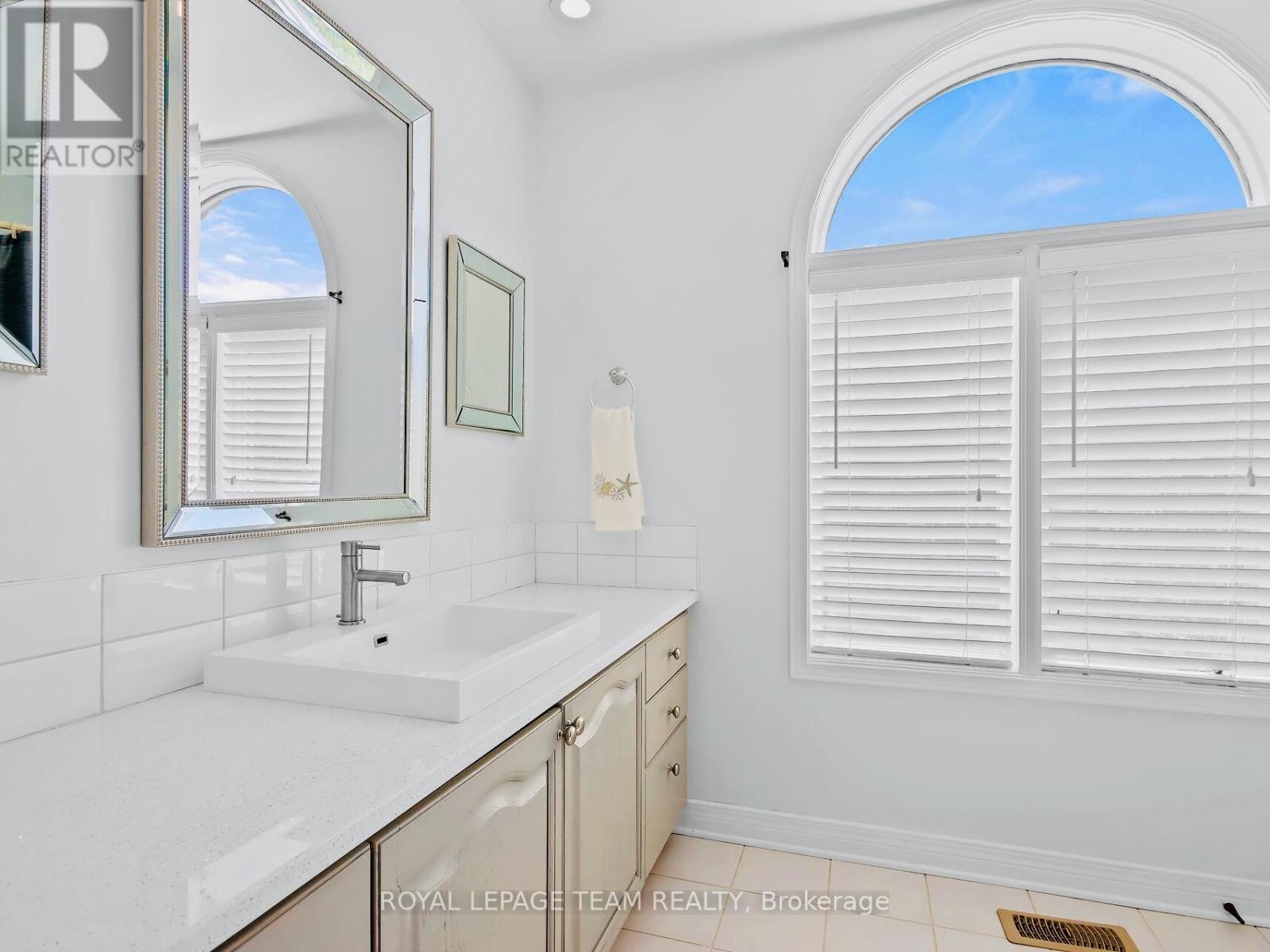 1105 Cindy Hill Crescent