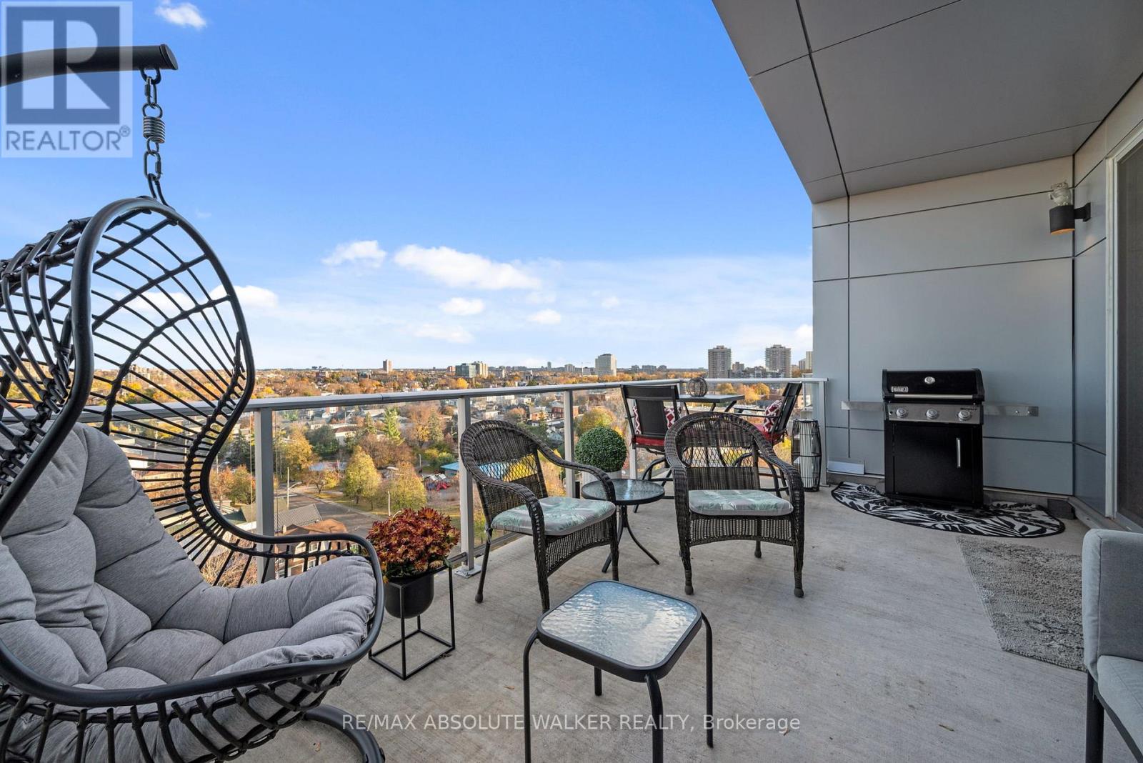 1006 - 7 Marquette Avenue