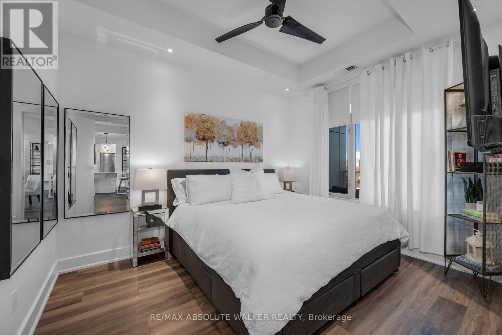 1006 - 7 Marquette Avenue