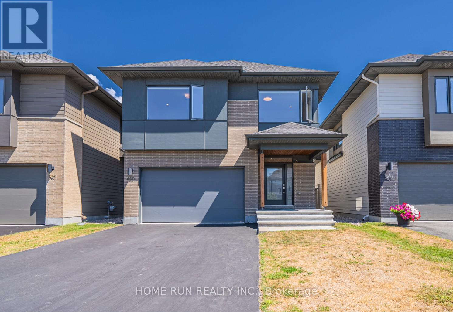 899 Ralph Hennessy Avenue