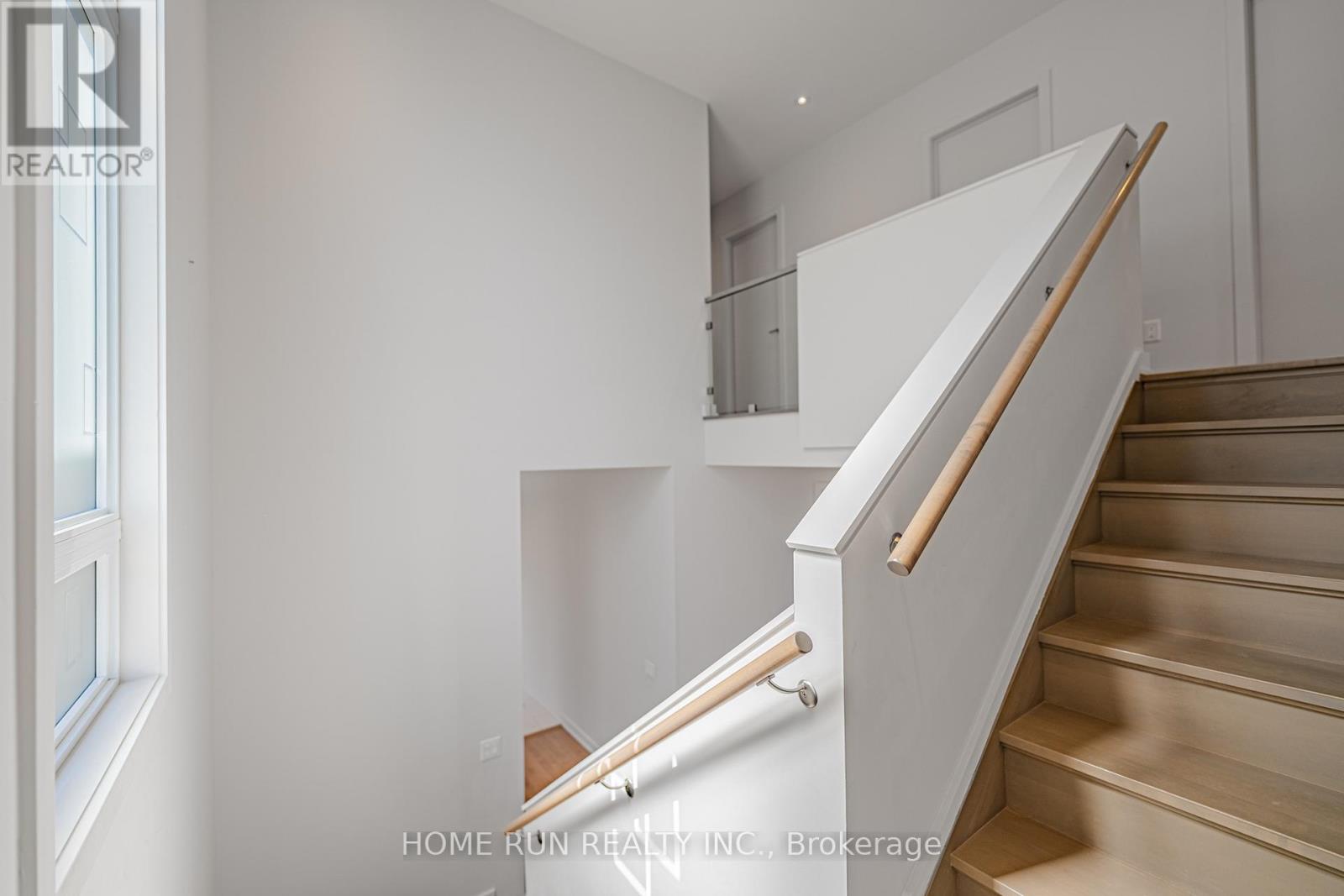 899 Ralph Hennessy Avenue