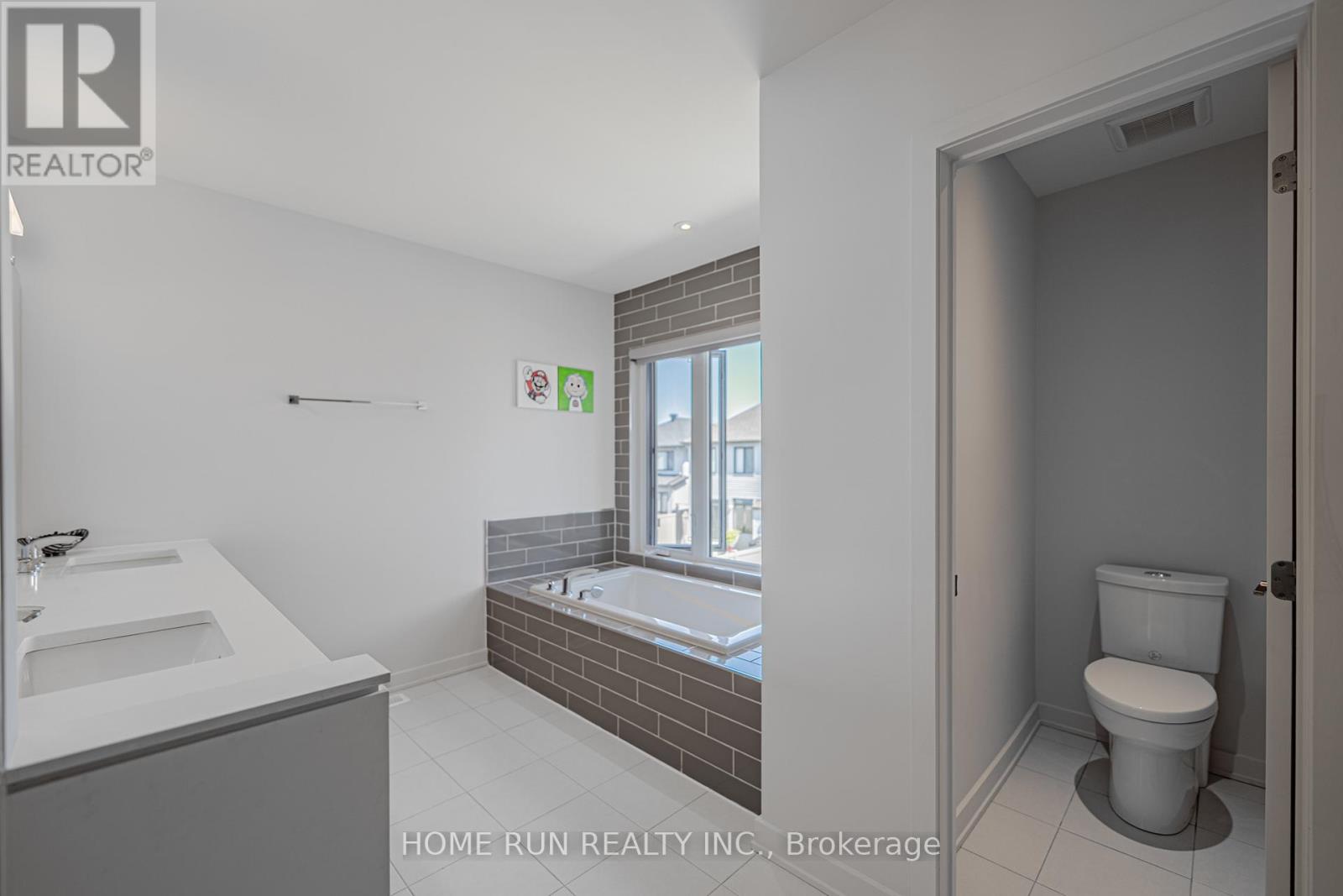 899 Ralph Hennessy Avenue