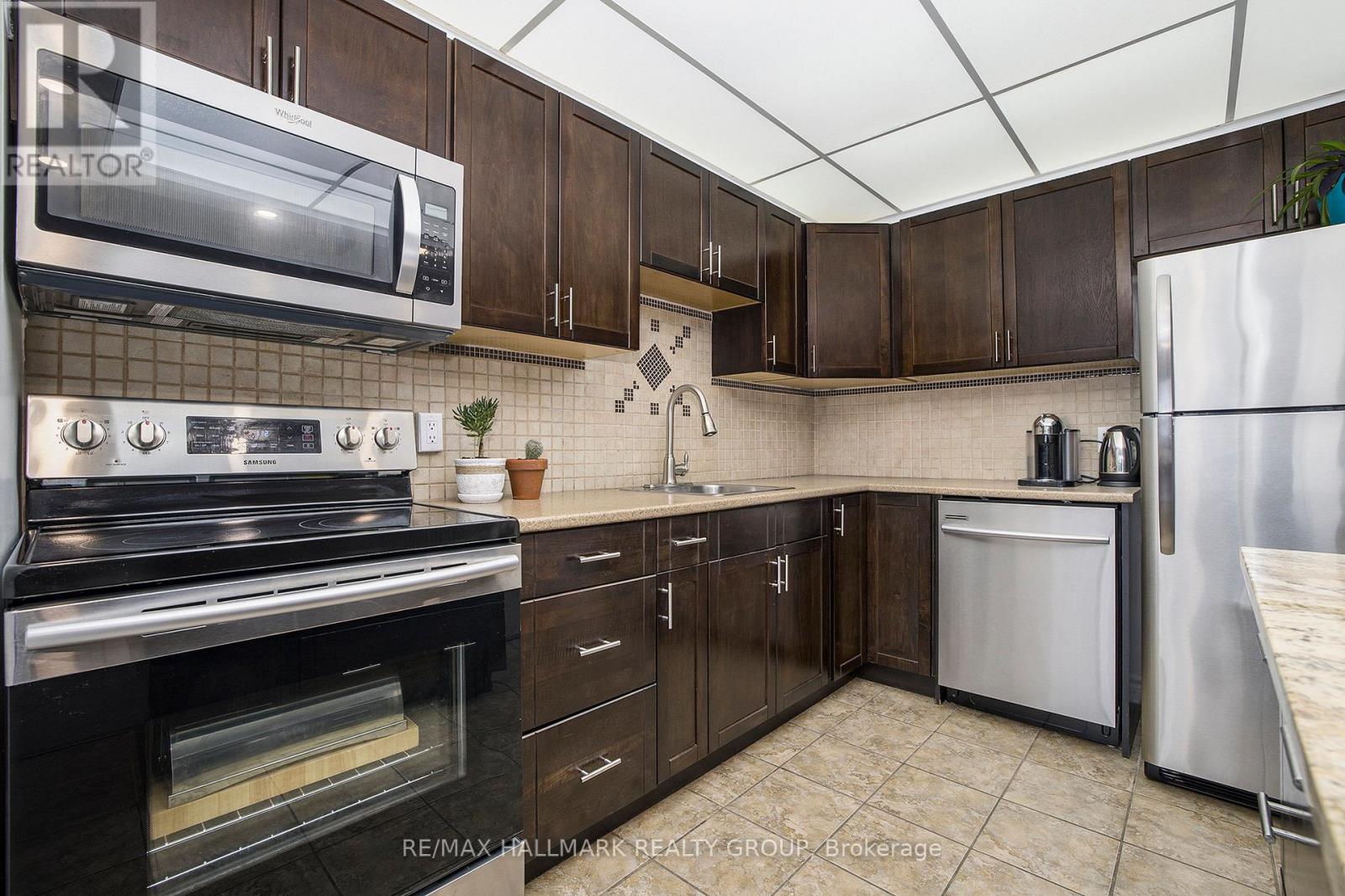 1005 - 1380 Prince Of Wales Drive