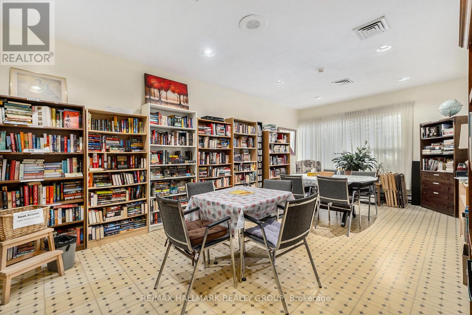 1005 - 1380 Prince Of Wales Drive