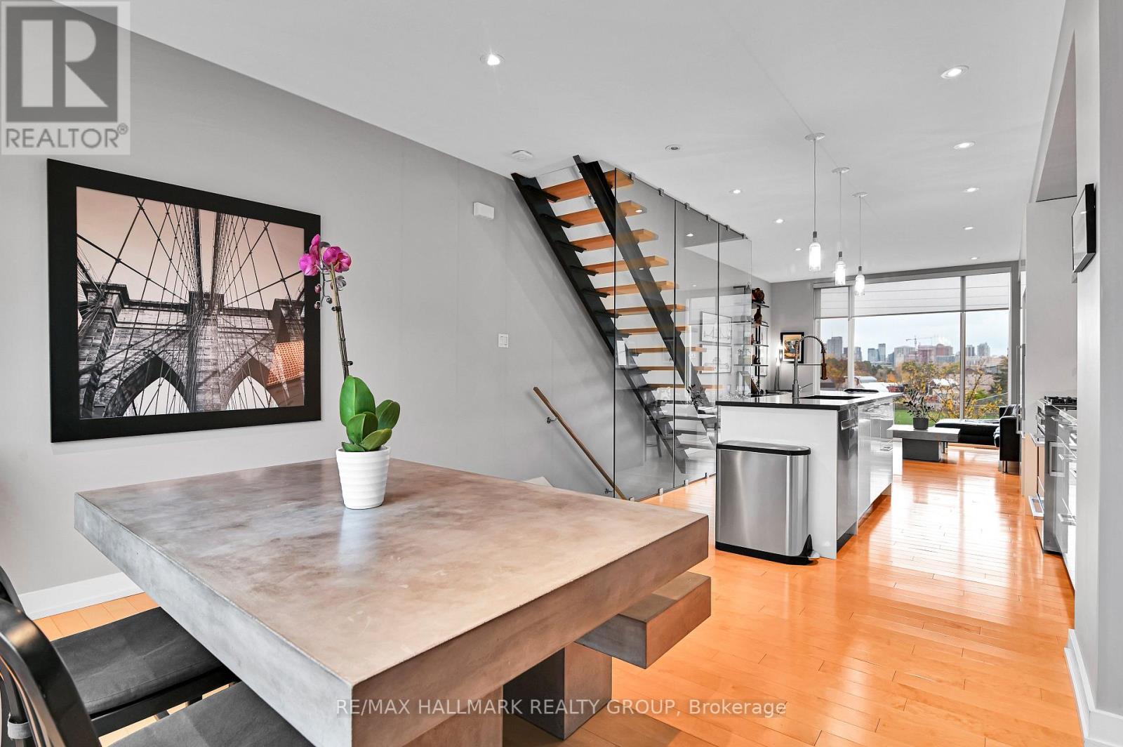 68g Stonehurst Avenue