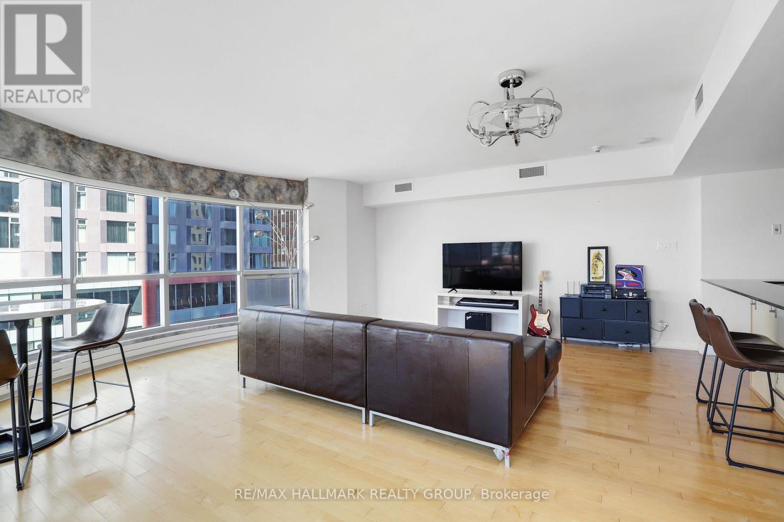 504 - 200 Rideau Street