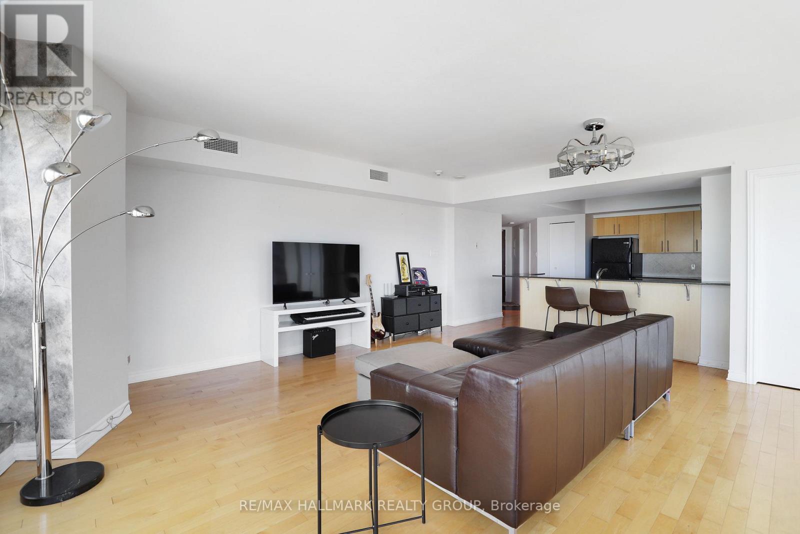 504 - 200 Rideau Street