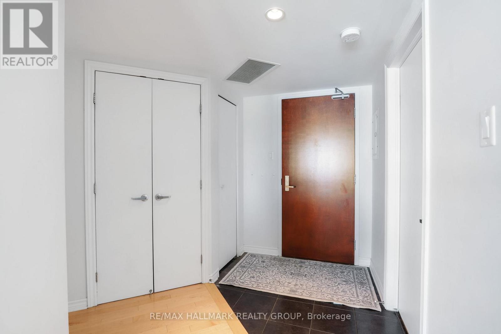 504 - 200 Rideau Street