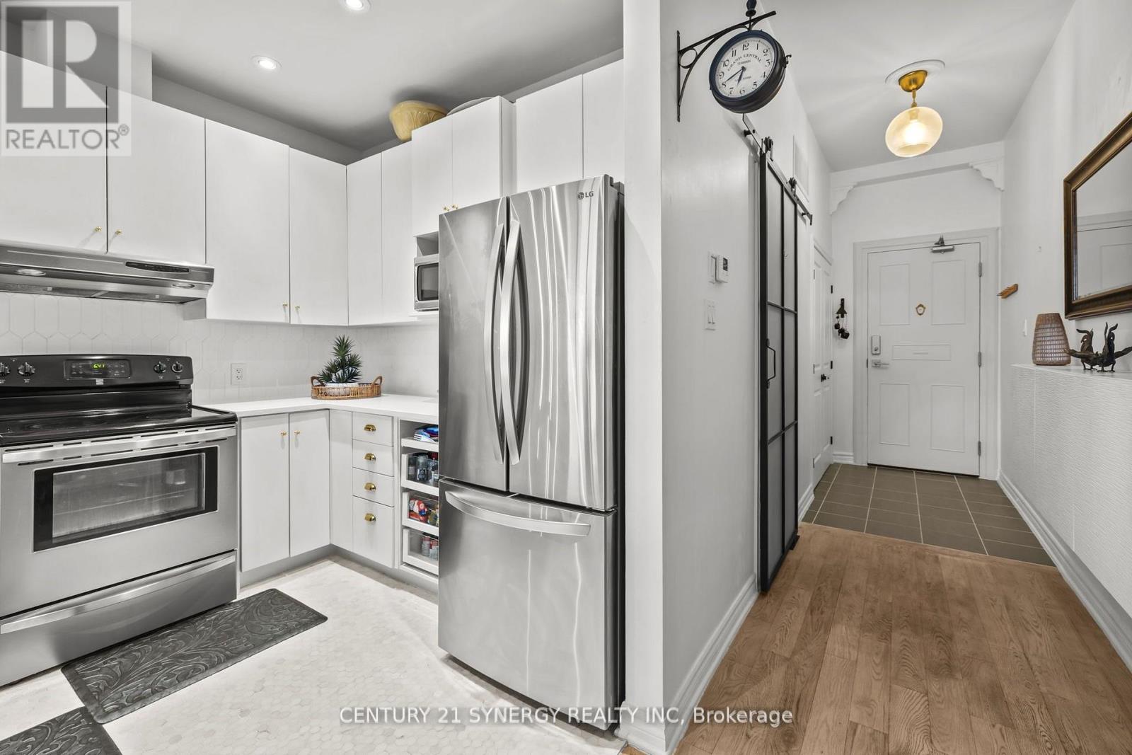 203 - 500 Claridge Drive