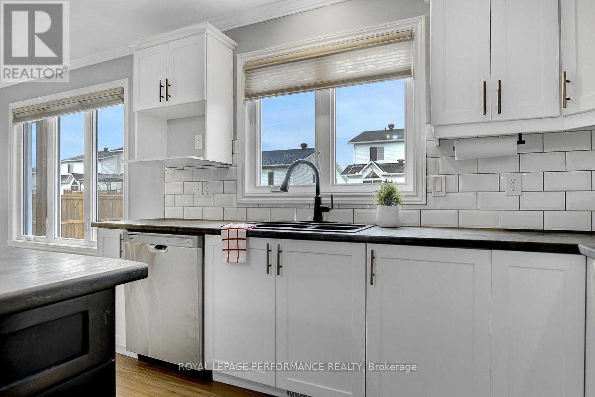 29 Meadowlark Street