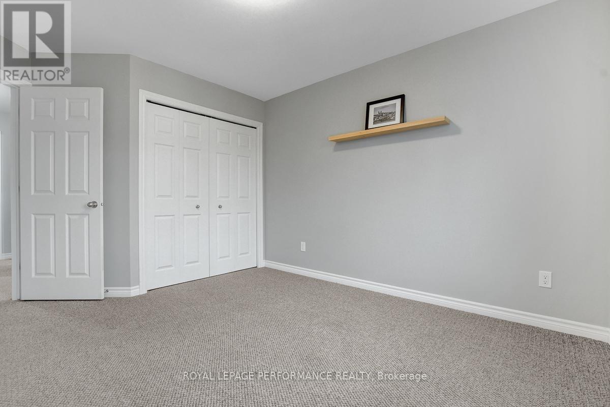 29 Meadowlark Street