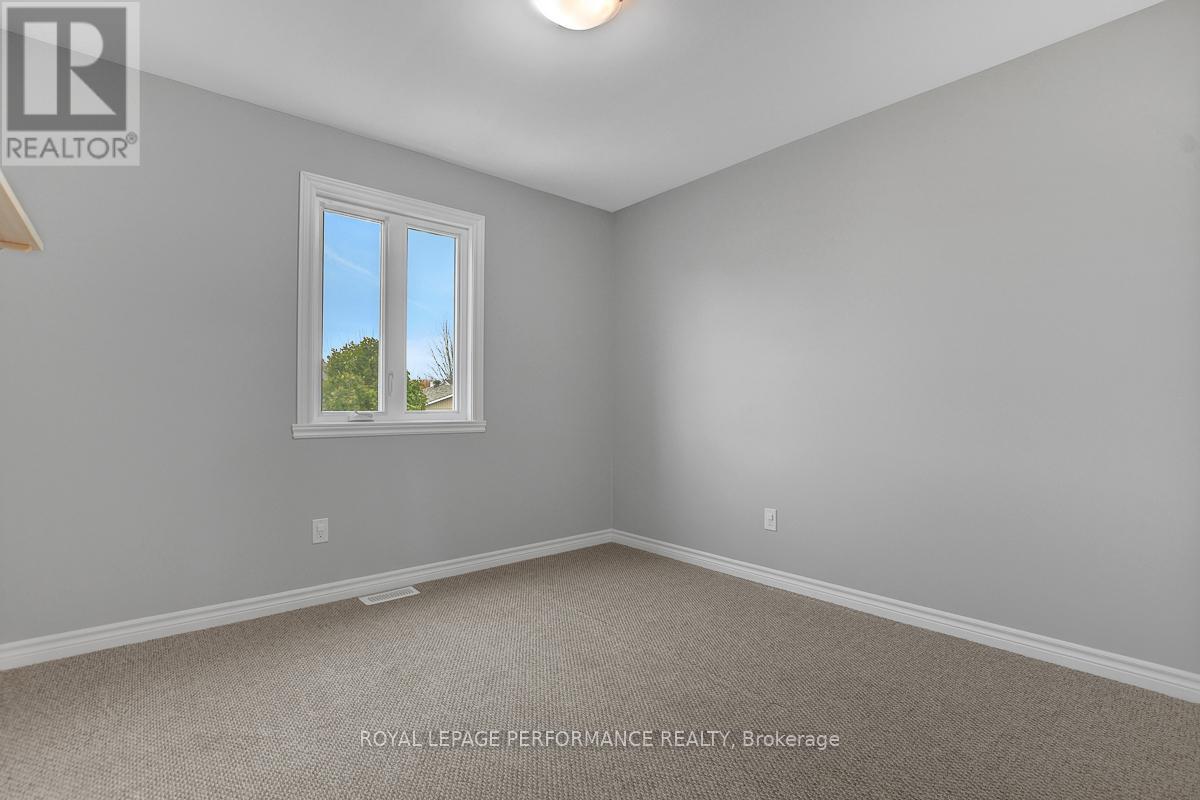 29 Meadowlark Street