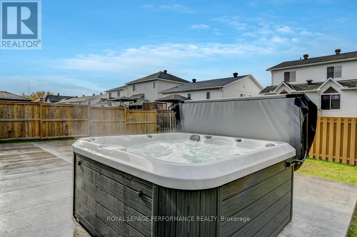 29 Meadowlark Street