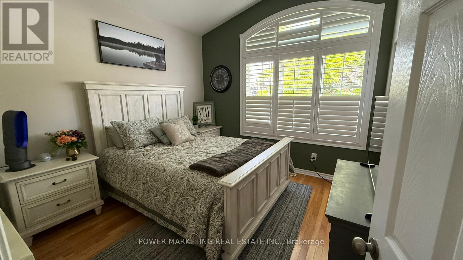 192 Felicity Crescent