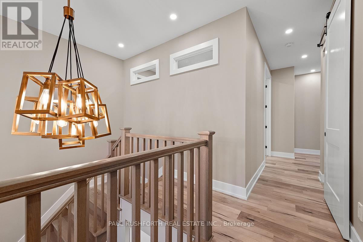 123 Chandelle Private