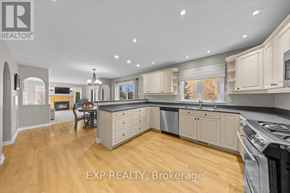 1346 Fox Valley Road