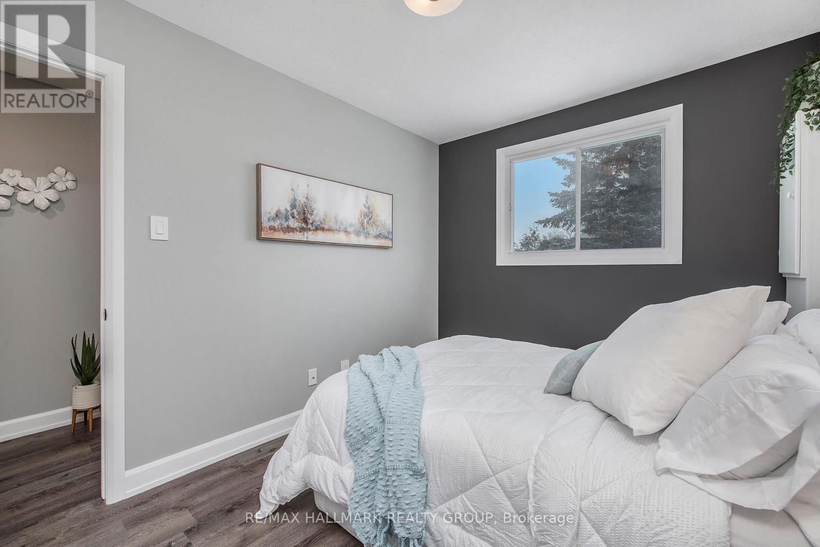 242 Castlefrank Road