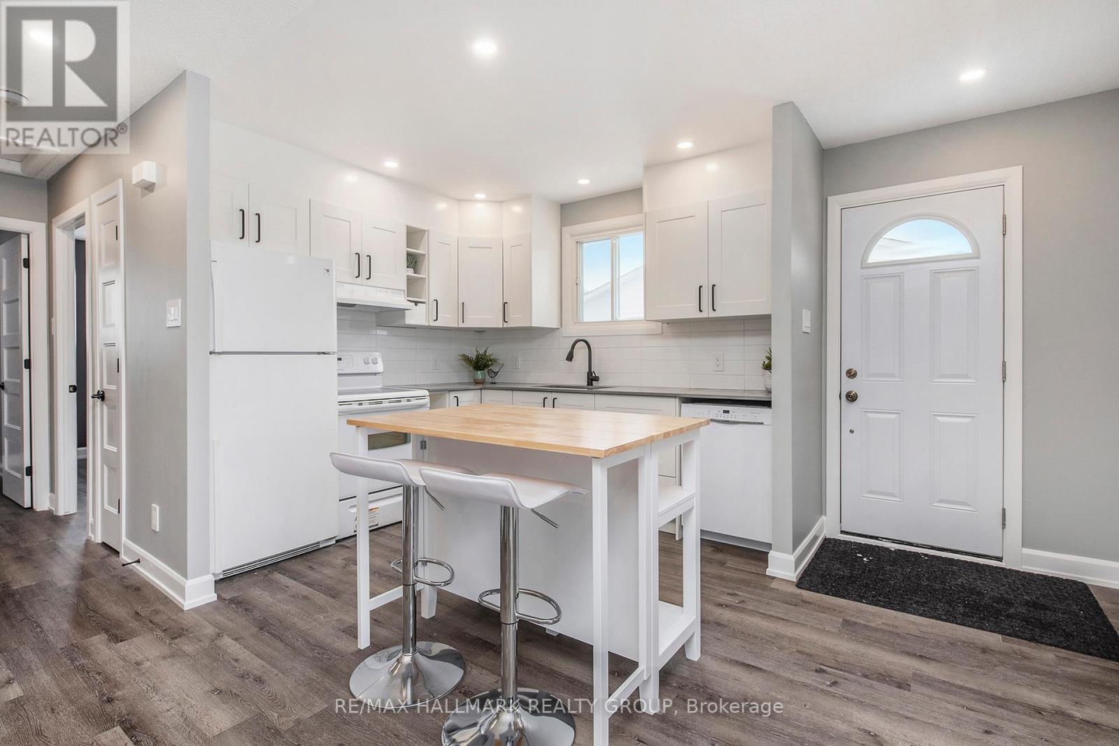 242 Castlefrank Road