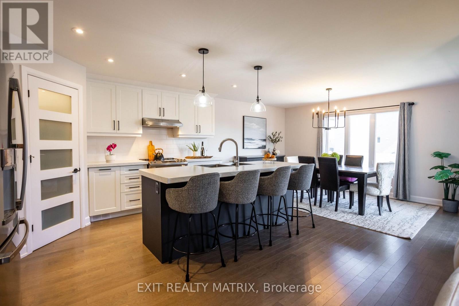 521 Marseille Street