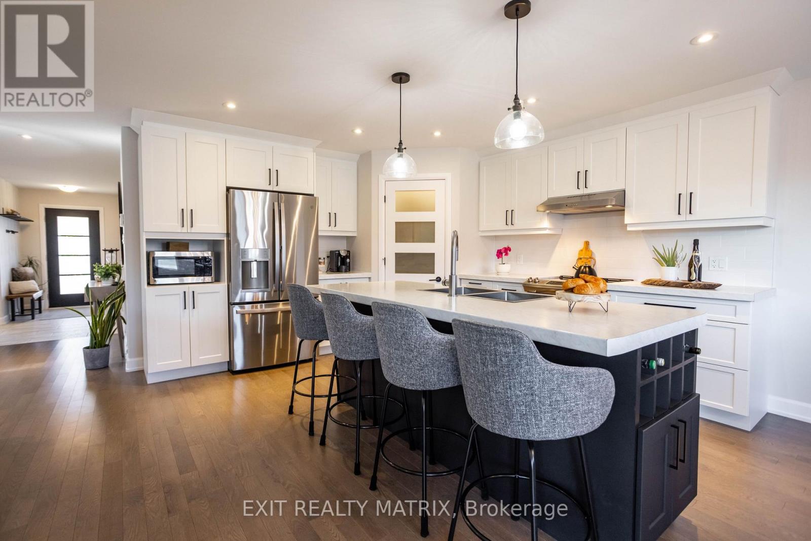 521 Marseille Street