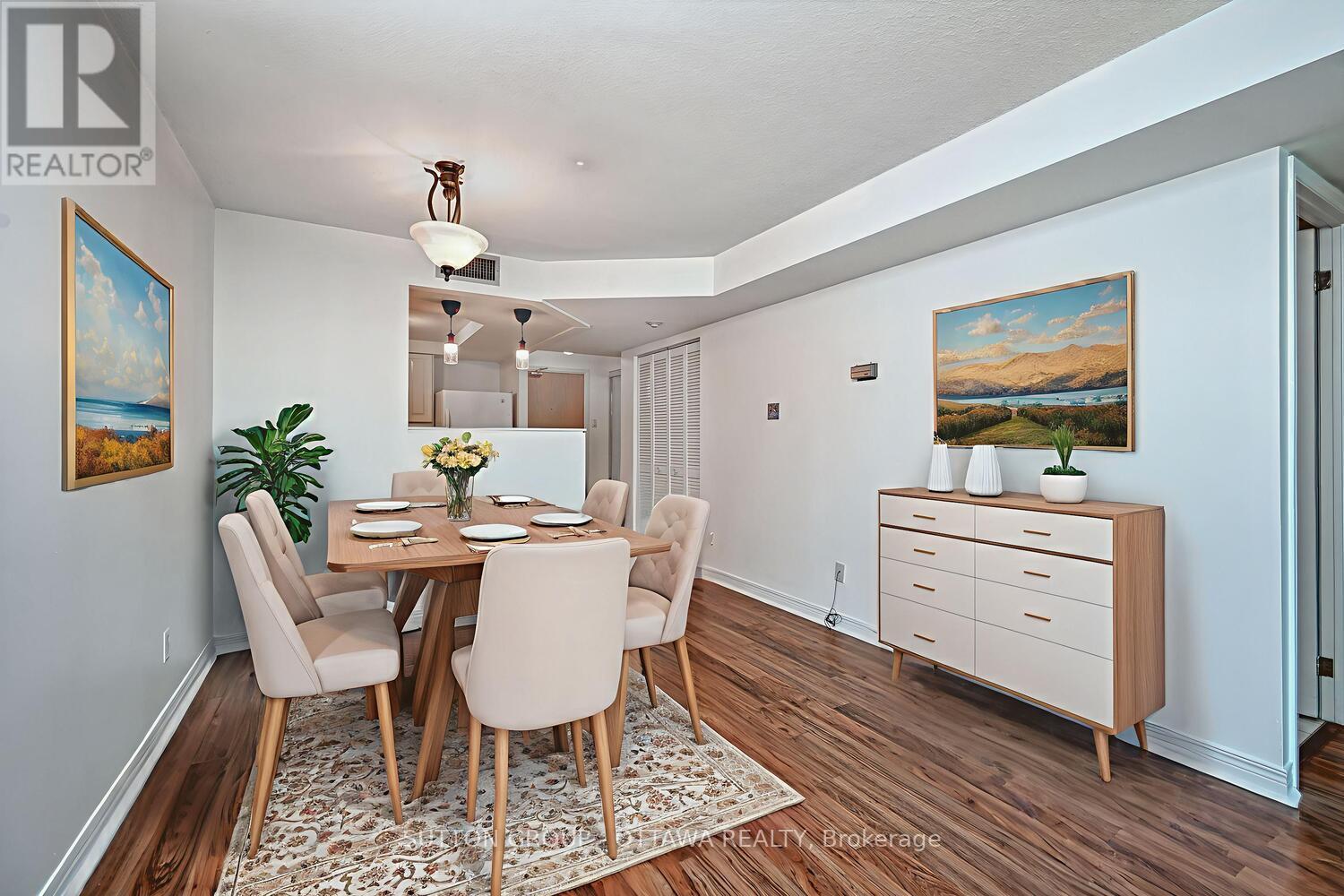 202 - 550 Cambridge Street S