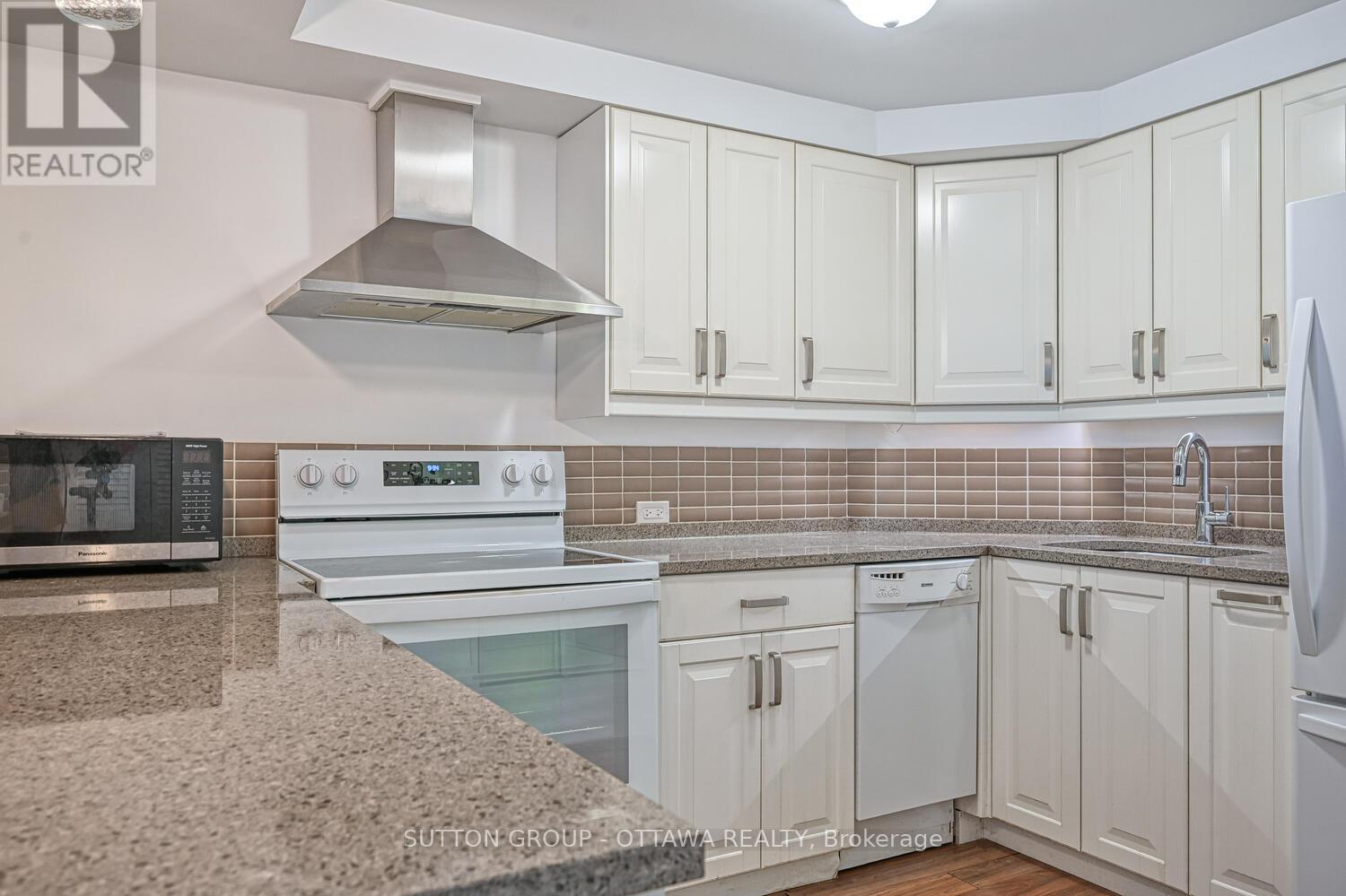 202 - 550 Cambridge Street S