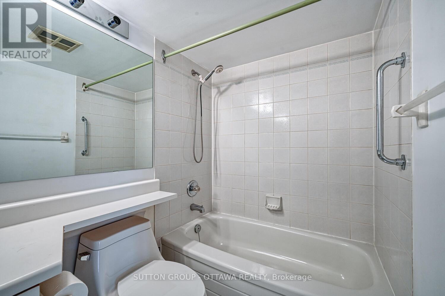 202 - 550 Cambridge Street S