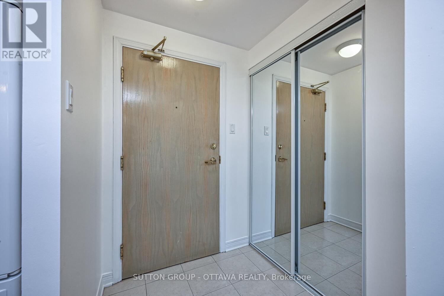 202 - 550 Cambridge Street S