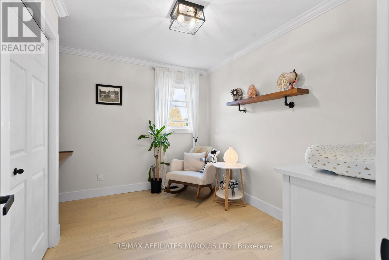 6525 Clifford Avenue