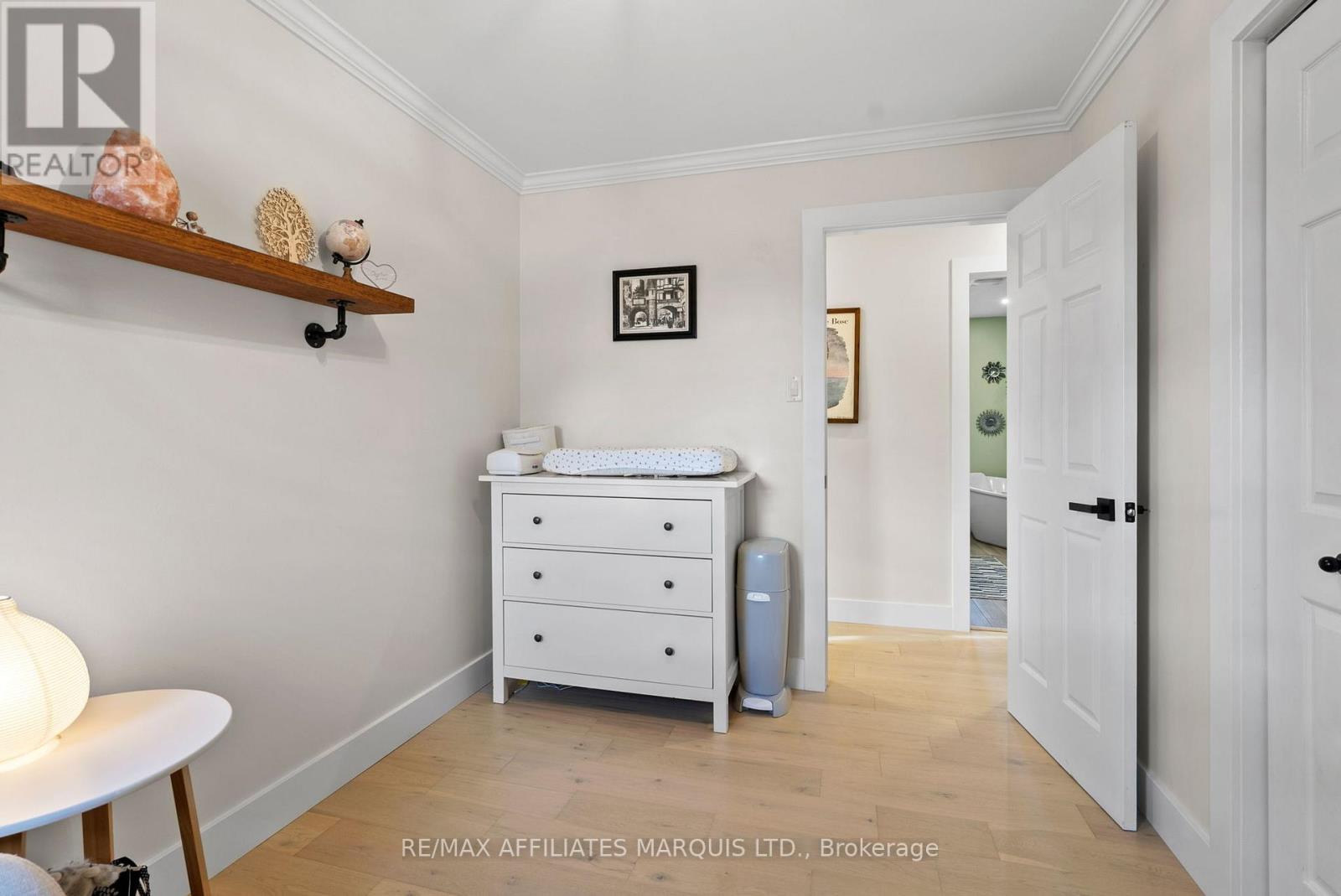 6525 Clifford Avenue