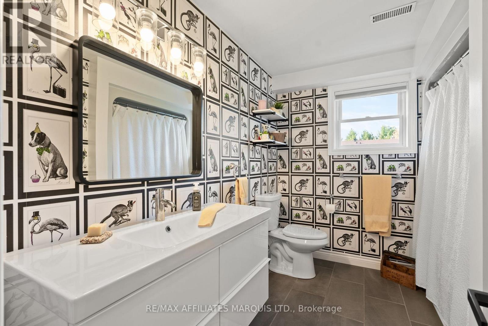 6525 Clifford Avenue