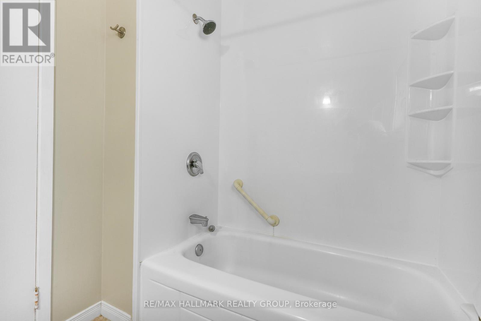 193 - 3310 Southgate Road