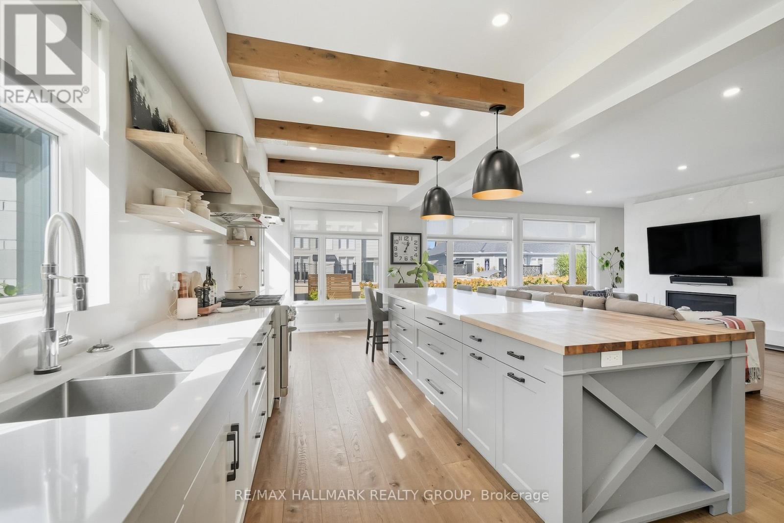 120 Des Tournesols Court