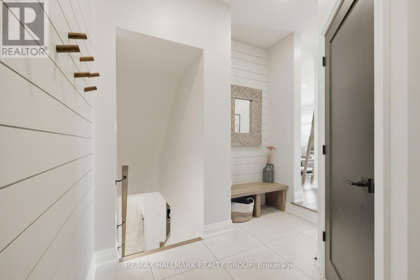 120 Des Tournesols Court