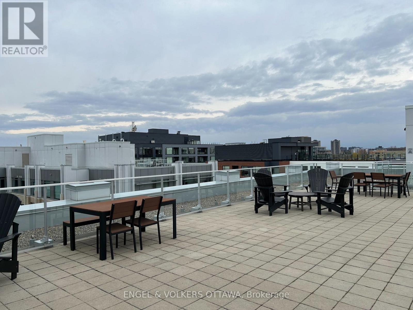 303 - 60 Springhurst Avenue