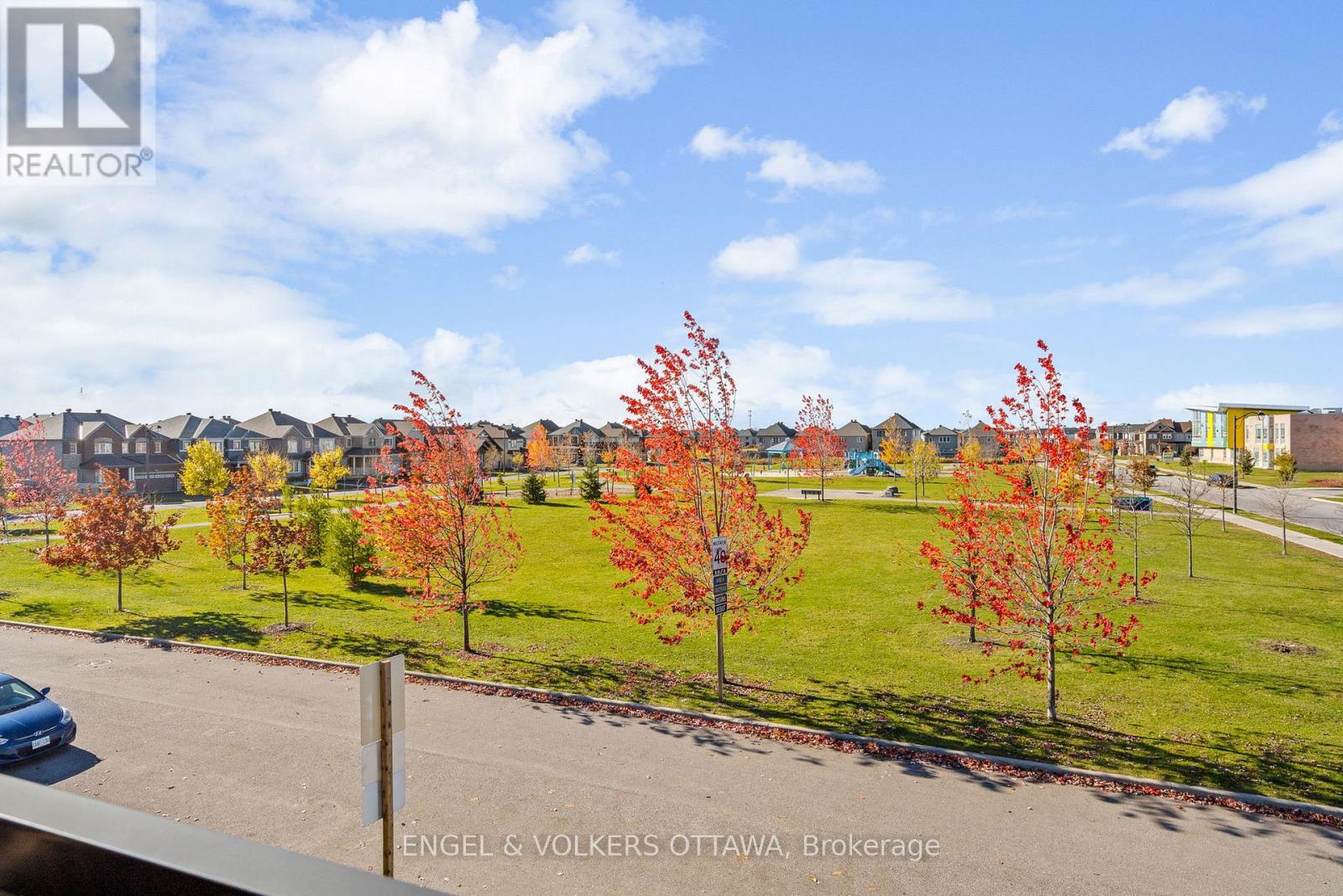 B - 743 Magnolia Street