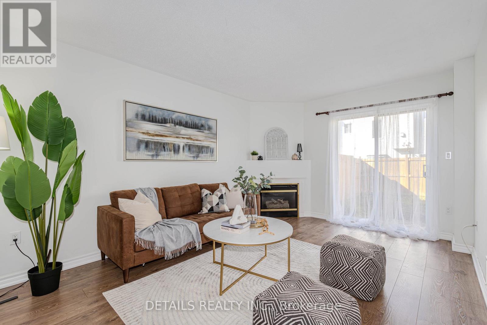 2592 Crosscut Terrace