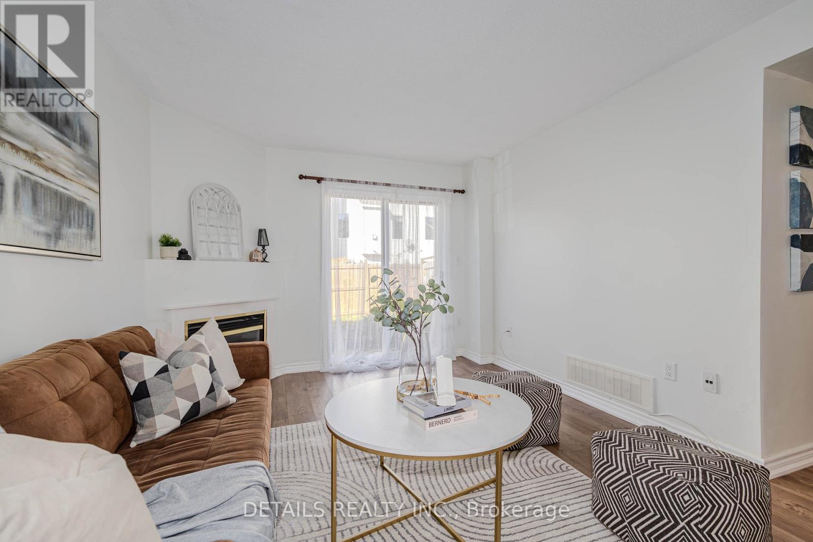 2592 Crosscut Terrace