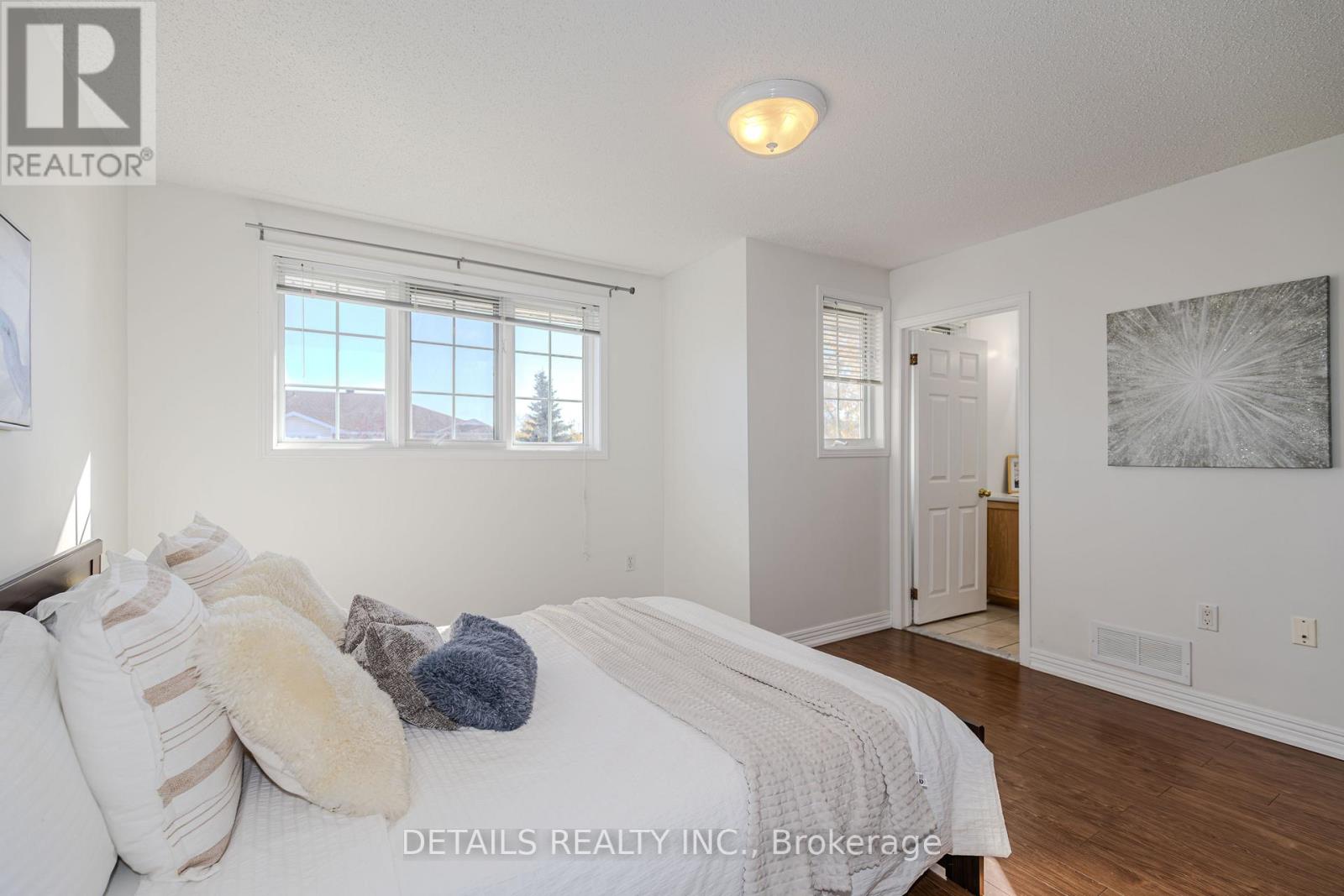 2592 Crosscut Terrace