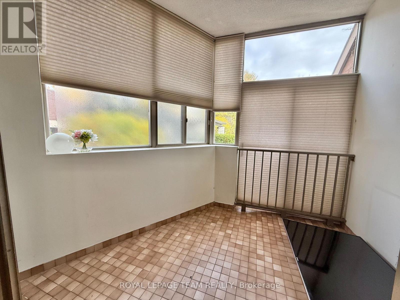 102 - 2760 Carousel Crescent